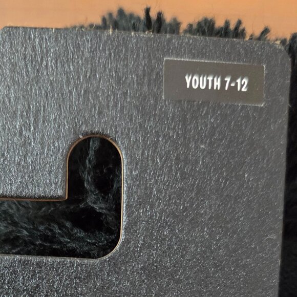 Turtle Fur Youth Scenic Vision Pom Hat - Picture 6 of 7